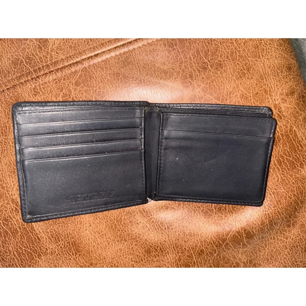 Victory Leather Bifold Wallet Men's Black Embossed Logo Bi-fold